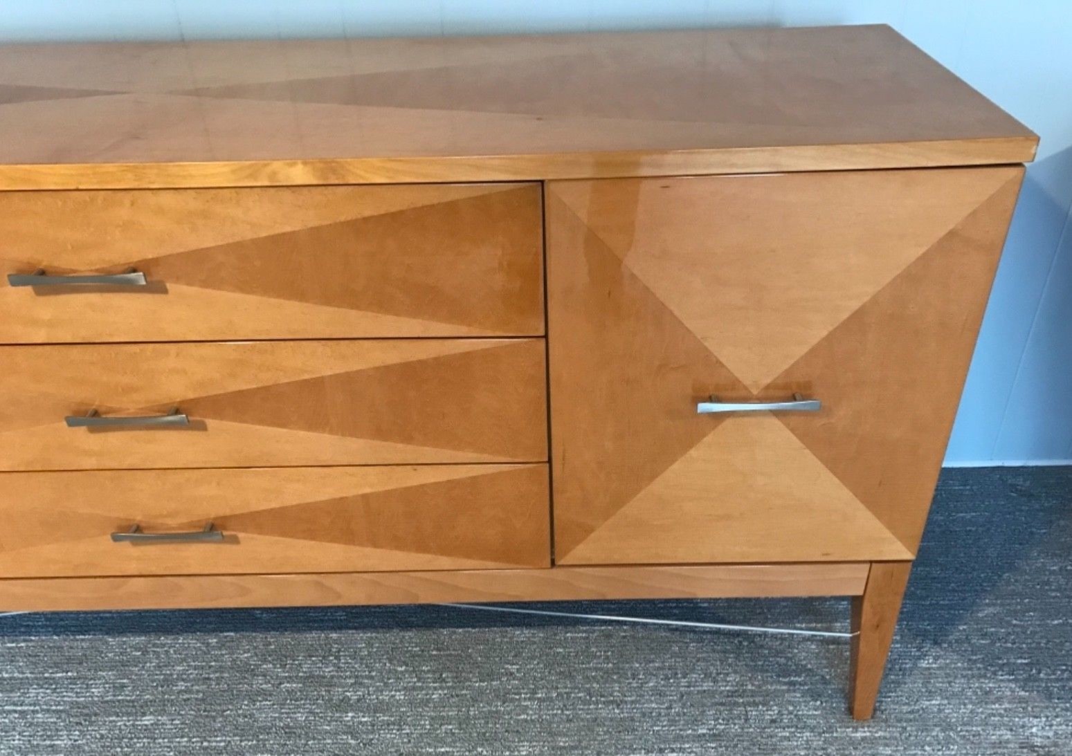 Gorgeous Italian-made Buffet — Glass-like Finish — Excellent used condition