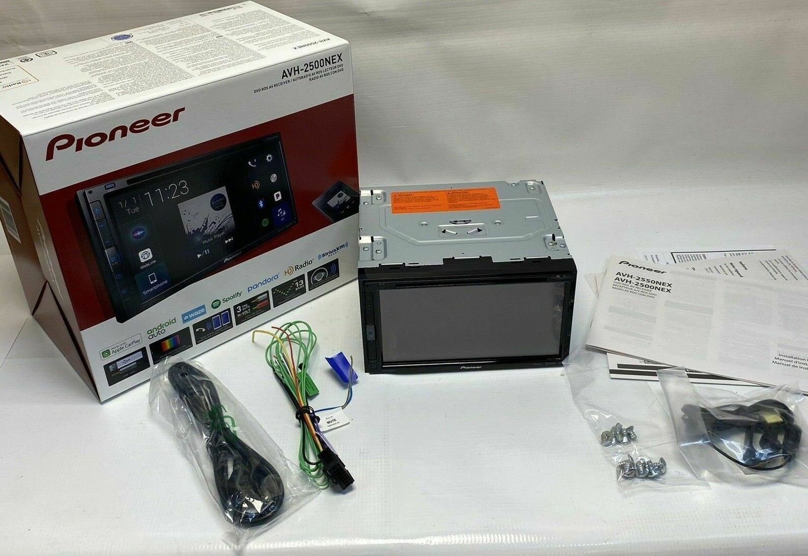 Pioneer AVH-2500NEX CD DVD Player Apple CarPlay Android Auto Pioneer AVH-2500NEX CD DVD Player Apple CarPlay Android Auto