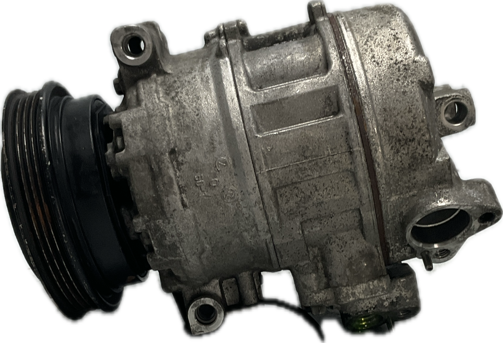 COMPRESSORE VOLKSWAGEN PASSAT (3B3) 1.9 codice ricambio 8D0260808 447220-8182