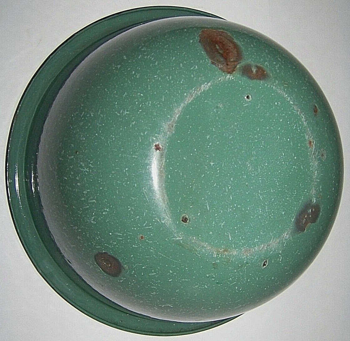Vintage Enamelware 4-1/2 quart Mixing Bowl 11