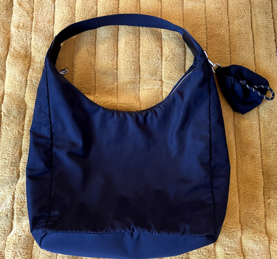 Pull and bear black bag sale