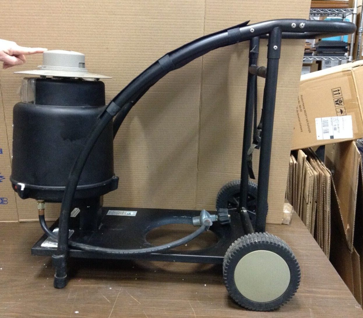 Blue Rhino SkeeterVac SV5100 Outdoor Use Mosquito Insect Trap Eliminator Cart
