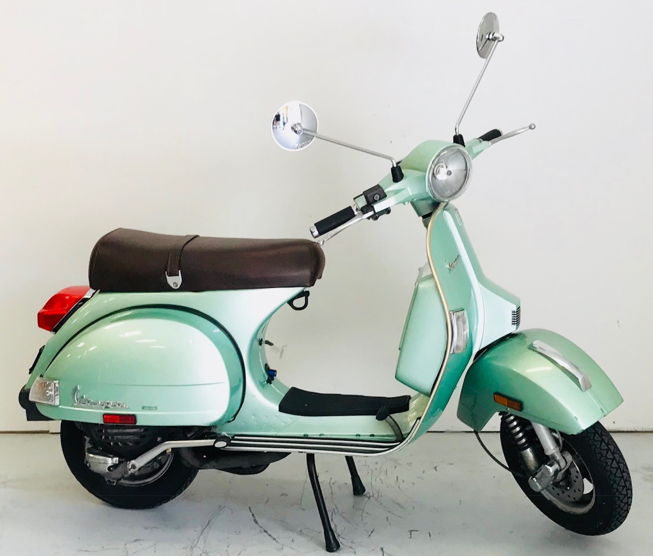2005 Limited Edition 40th Anniversary PX-150 Vespa Scooter 2-stroke Oil Injected