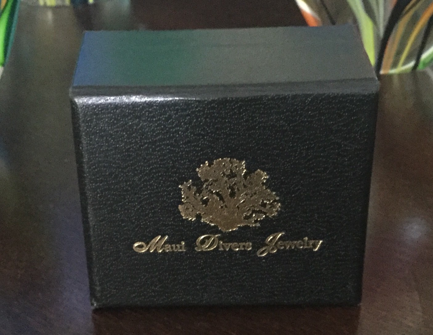 MAUI DIVERS JEWELERS SOUTH SEA GOLDEN PEARL EARRINGS WITH DIAMONDS 14K YG