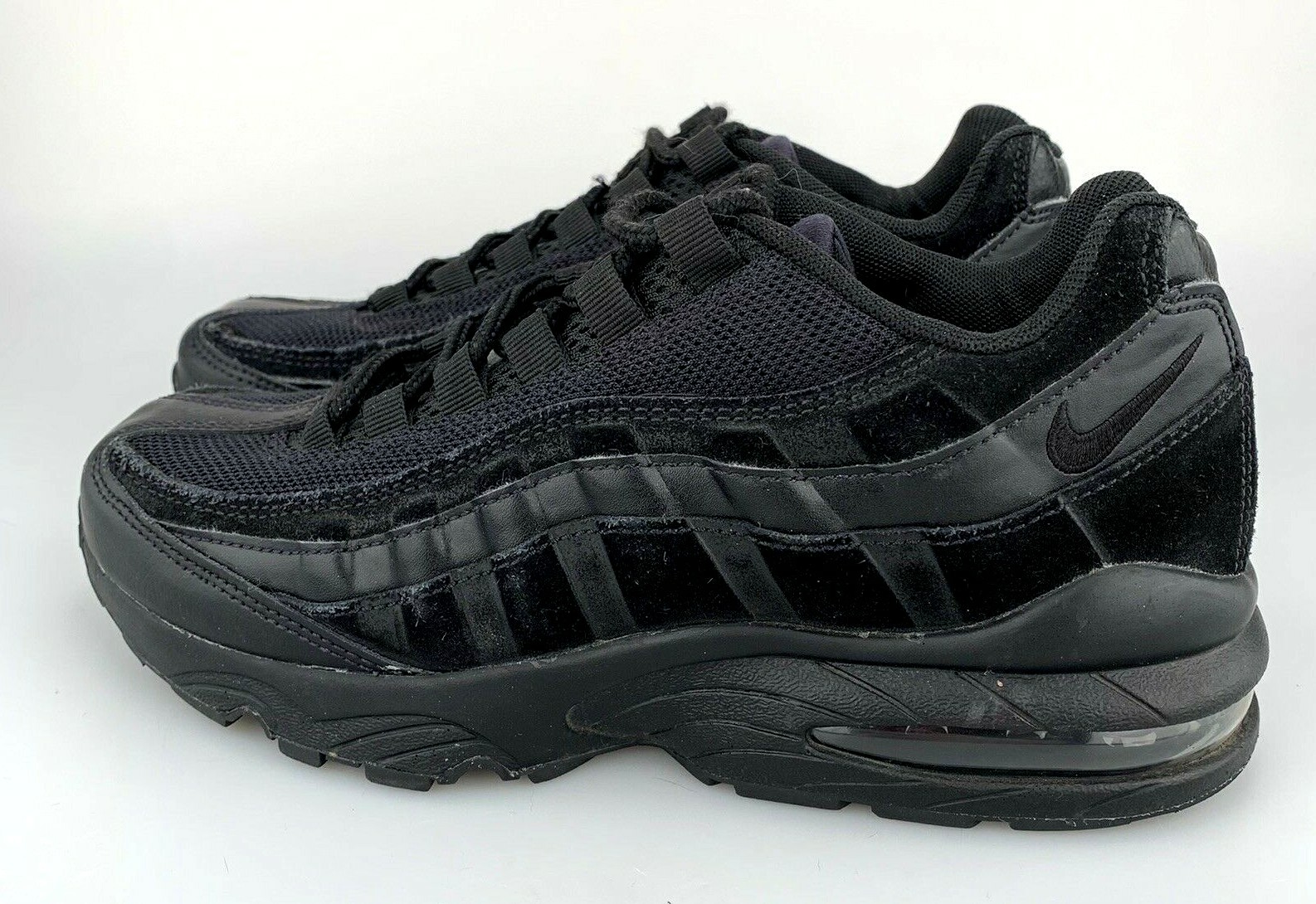 black nike air max size 5.5