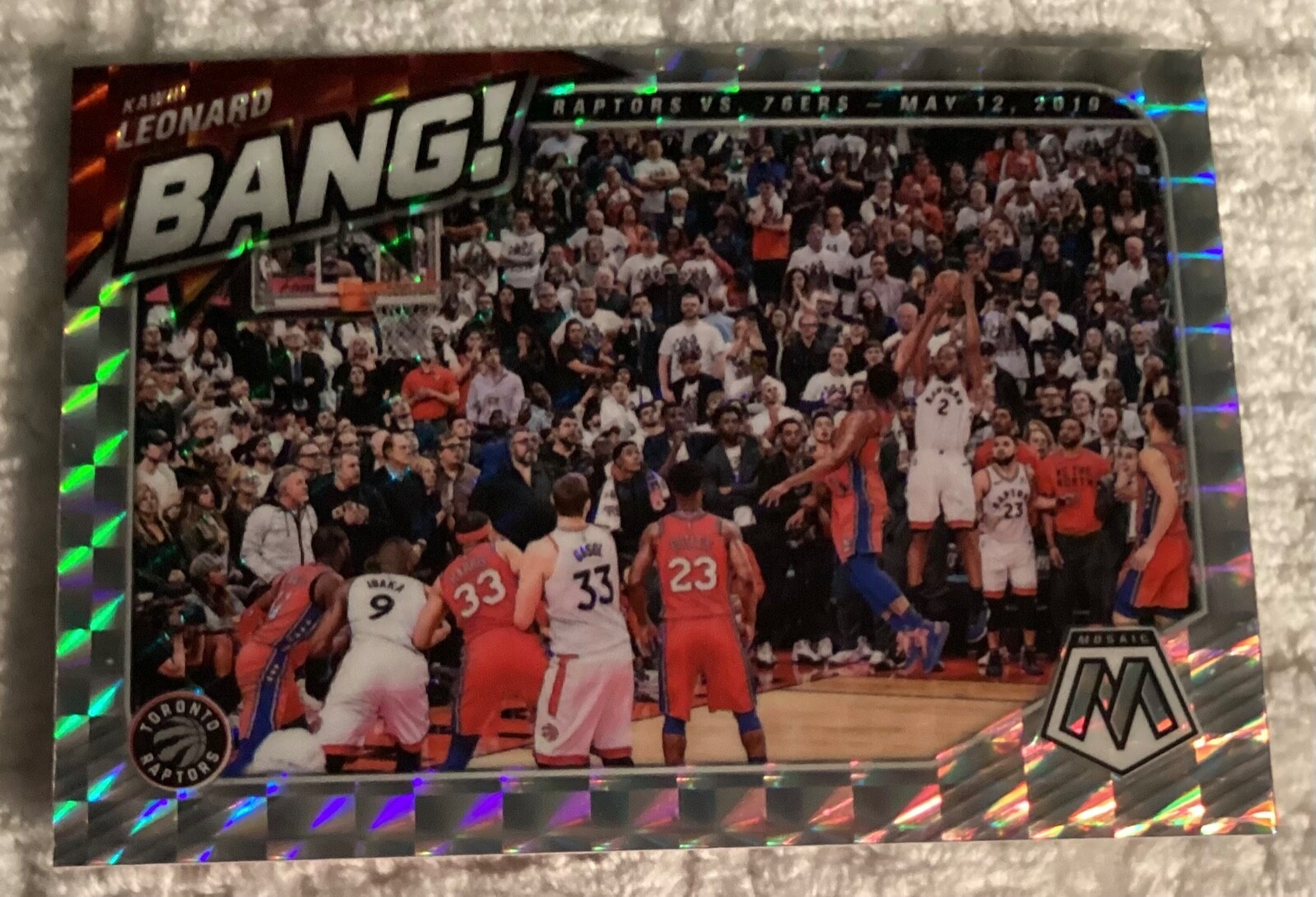 L’art de Leonard 2020 Panini Mosaic 8 Kawhi Leonard Bang! Silver Mosaic