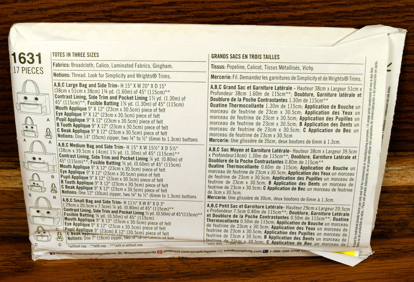 Sewing Pattern Simplicity 1631 Totes in Three Sizes NEW