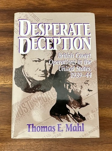 洋書 WE'RE DESPERATE: Amazon | We're Desperate: The Punk Rock Photography of Jim