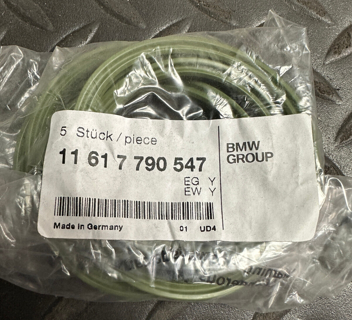 ＰＲＤ ＴＳ７ BMW Group Preformed Seal (5 pcs) - 11-61-7-790-547 - For BMW
