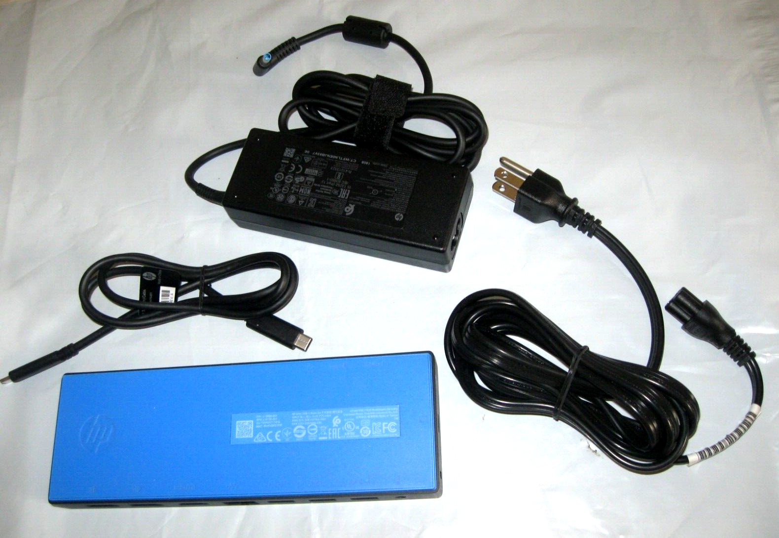 HP USB-C ドック G4（90W ACアダプター付属） HP USB-C ドック G4（90W ACアダプター付属） HP USB-C ドック