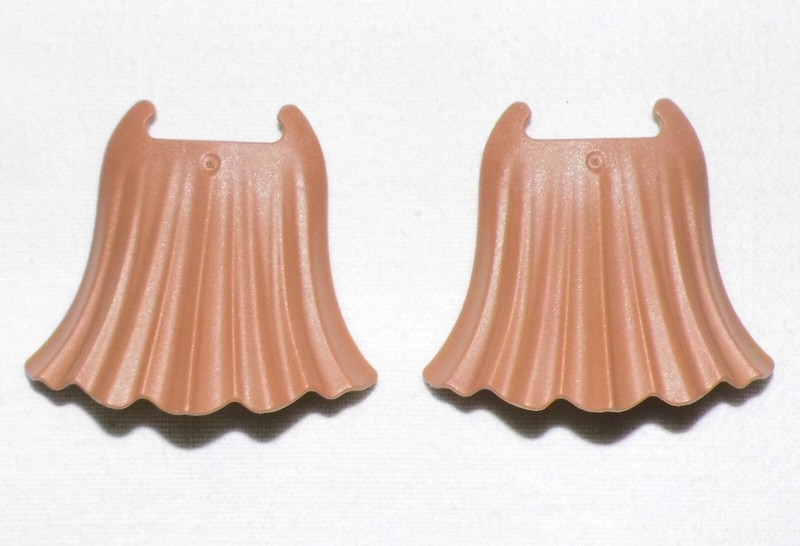 17278, 2x Umhang, Mantel, Cape (Zum Stecken), Hellbraun