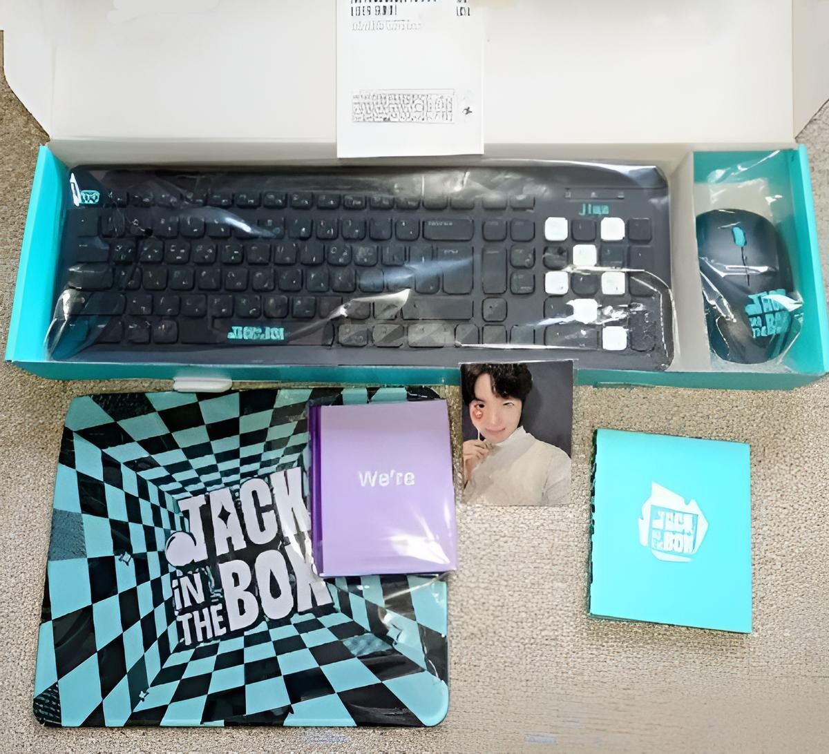 BTS MERCH BOX #13 J-HOPE ホソク hope Box 未開 BTS Army Merch Box #13 Pre Order | Kgifts.shop