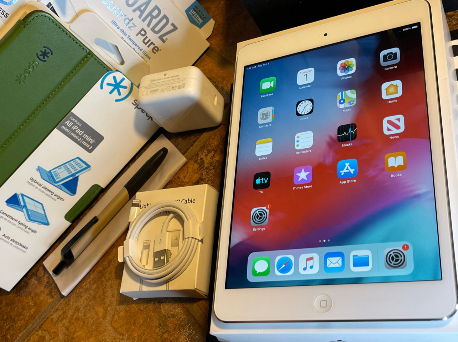 Apple iPad mini 2 (32gb) Cellular Unlocked (A1490) Retina