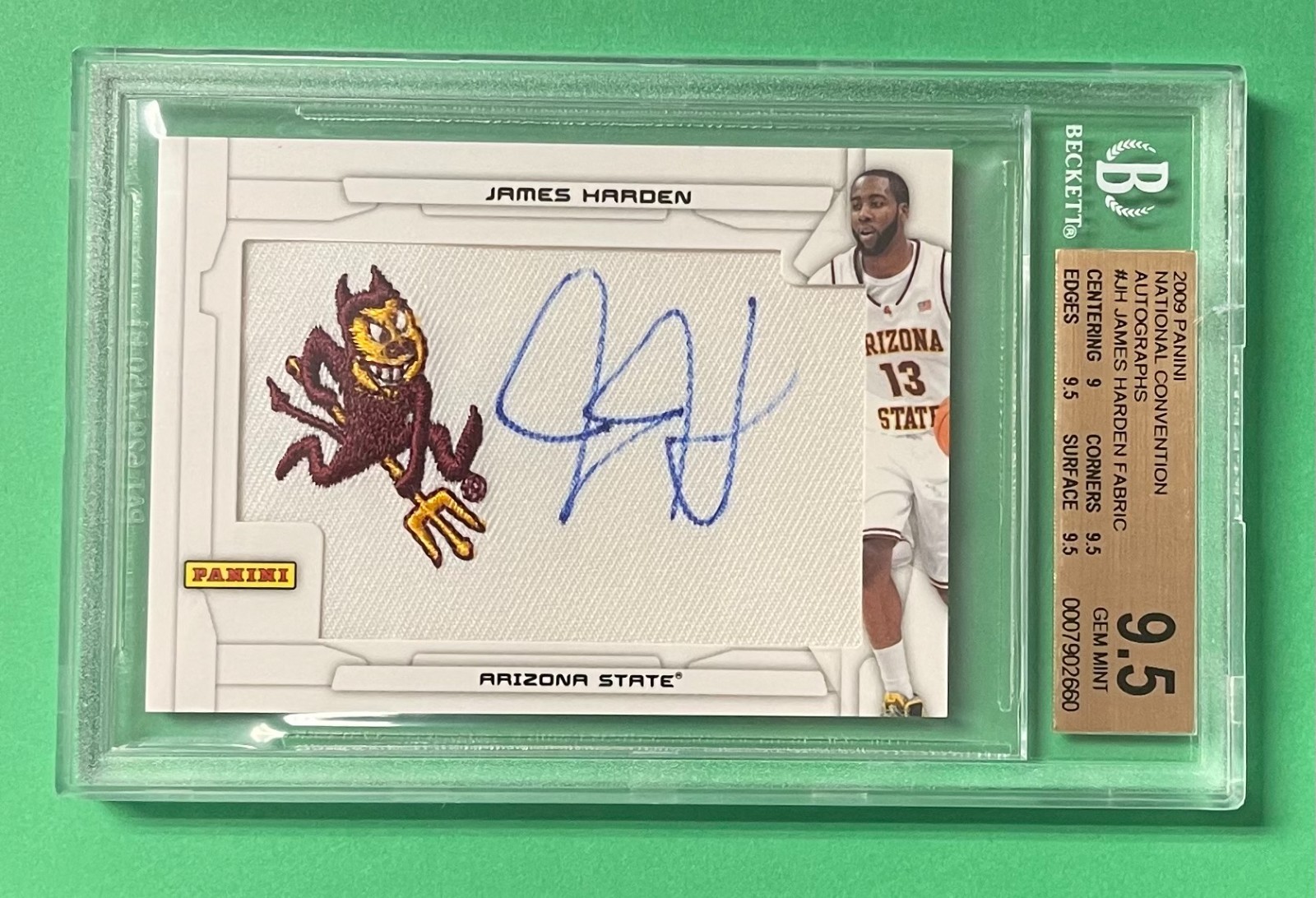 2009 PANINI NATIONAL CONVENTION JAMES HARDEN AUTO FABRIC BGS