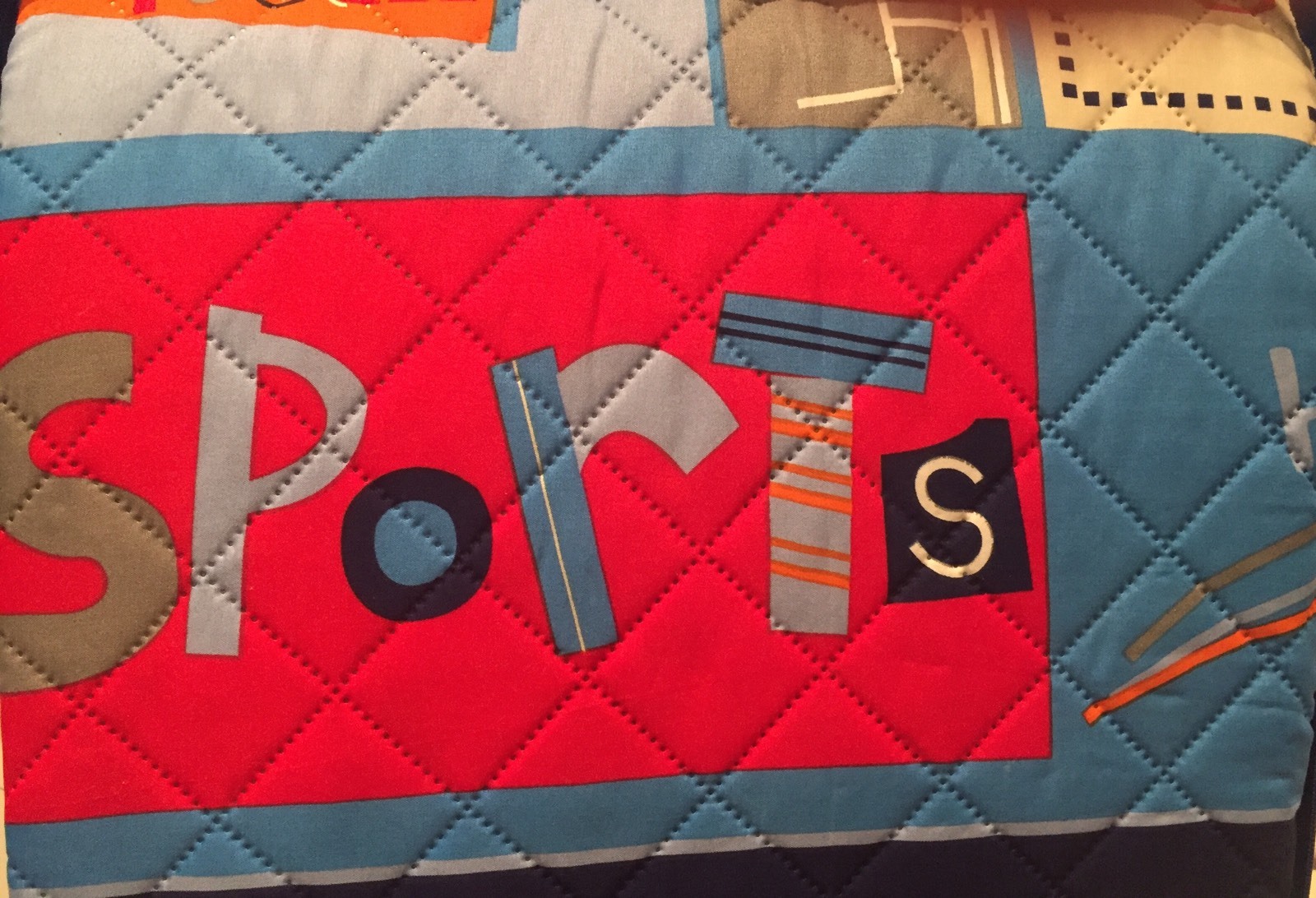 NEW 3 PC Boys TWIN Sports Football Basketball Soccer Quilt & Pillow Set Blue/Red