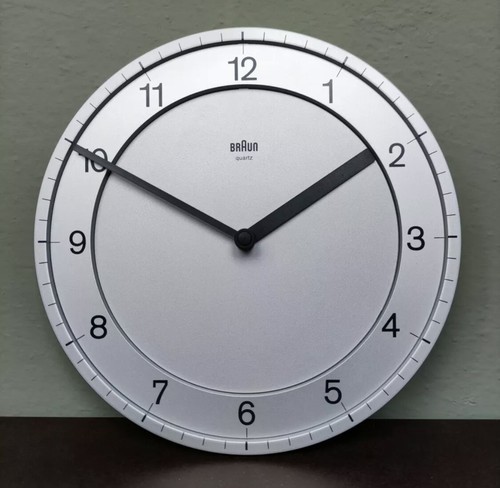 時間ズレなし。希少品BRAUN アナログ時計 Dieter Ramsヴィンテージ 時間ズレなし。希少品BRAUN アナログ時計 Dieter Ramsヴィンテージ