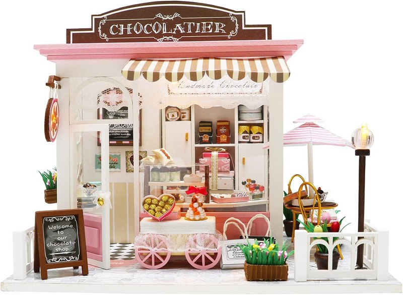 DIY Dollhouse Cocoa's Fantastic Ideas Chocolate Shop w/ Dust Cover