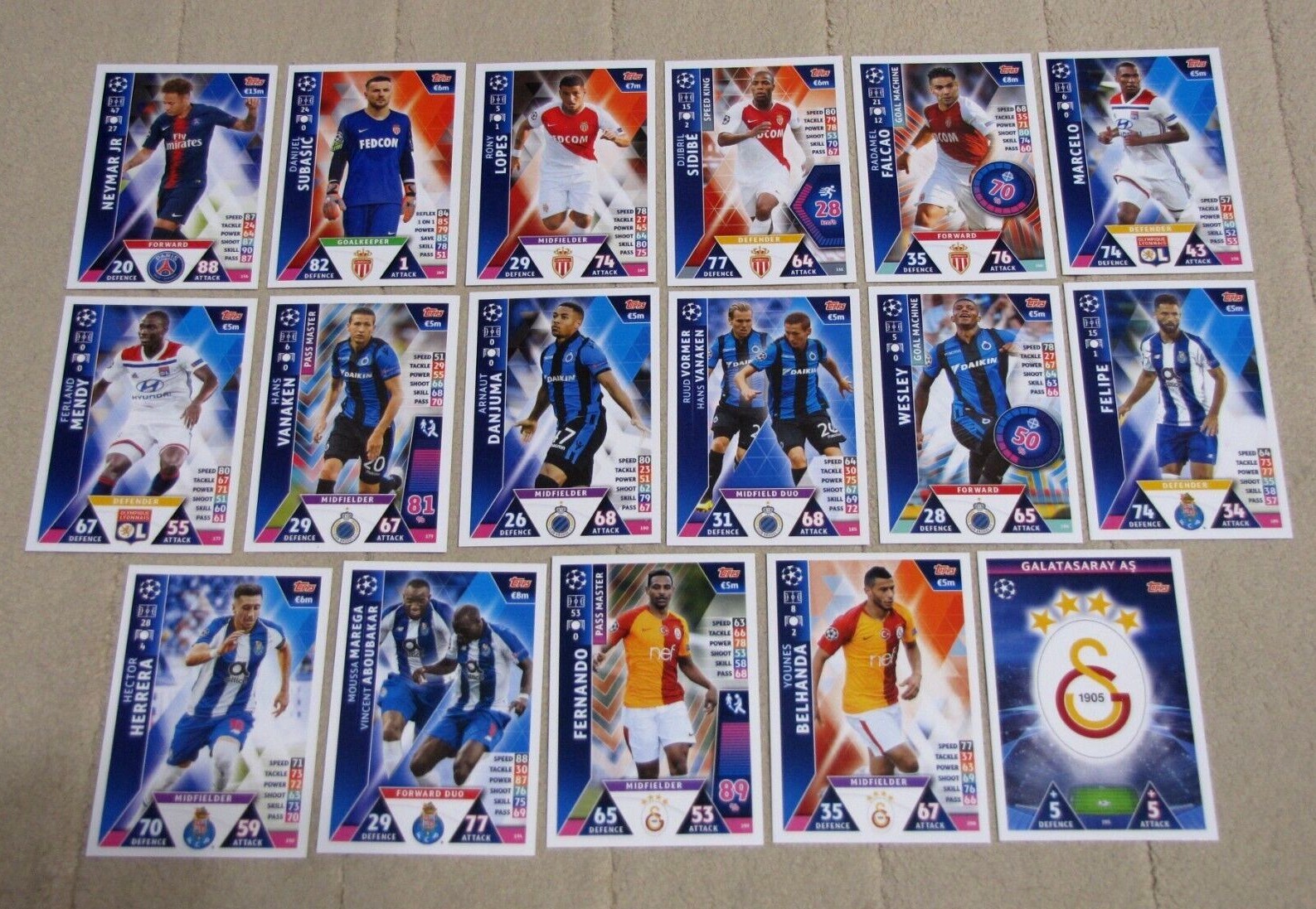 Topps　2018-19　UEFAチャンピオンズリーグ　4缶セット　サッカー Topps 2018-19 UEFAチャンピオンズリーグ 4缶セット サッカー