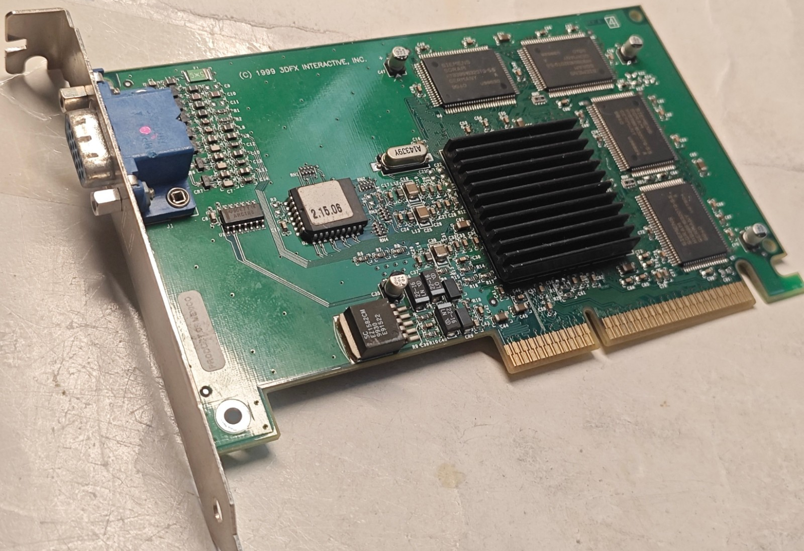 Vintage 3Dfx AGP Card Voodoo3 Velocity 100 ( 210-0380-001