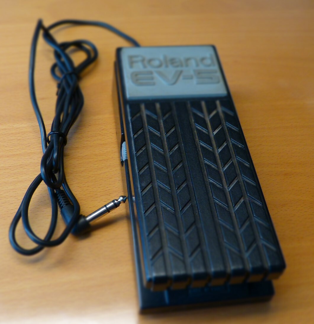 Expressionpedal Roland EV-5