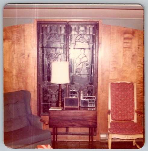 Vtg Color Snapshot Living Room Stained Glass Window Panel Armchair Table Lamp