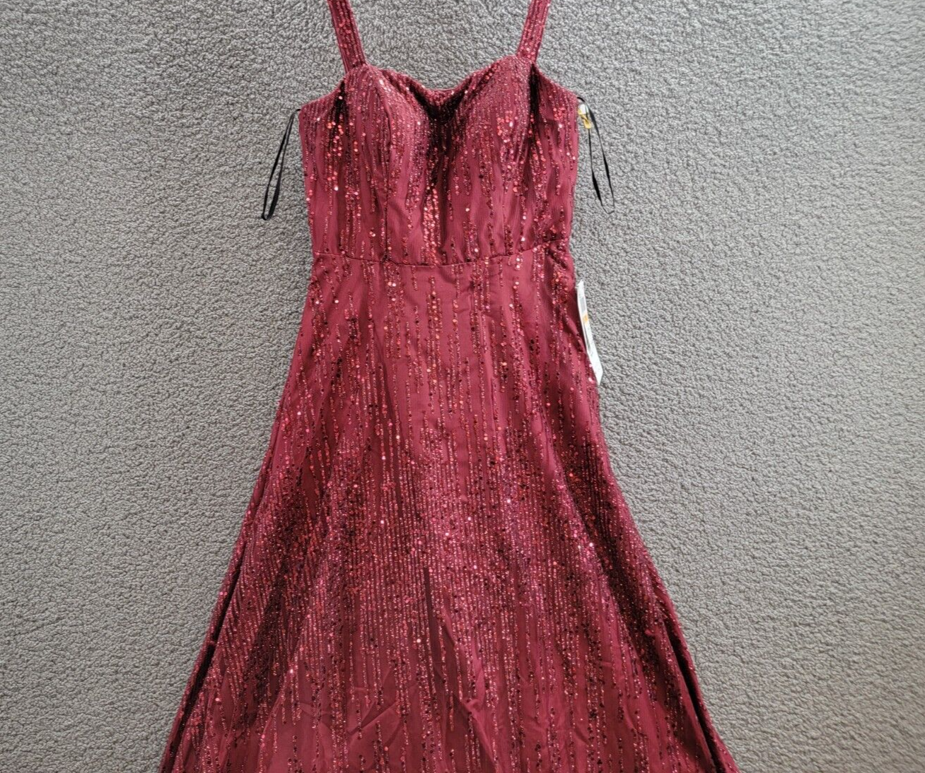 Say Yes to the Prom Glitter Mesh Gown Juniors' 7/8 Wine Square Neck Back Zip - Picture 3 of 16