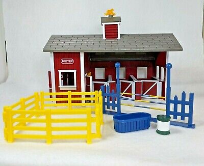 Breyer Stablemates Red Barn 3 Stall Horse Stable Some Accessories W59197 Fence
