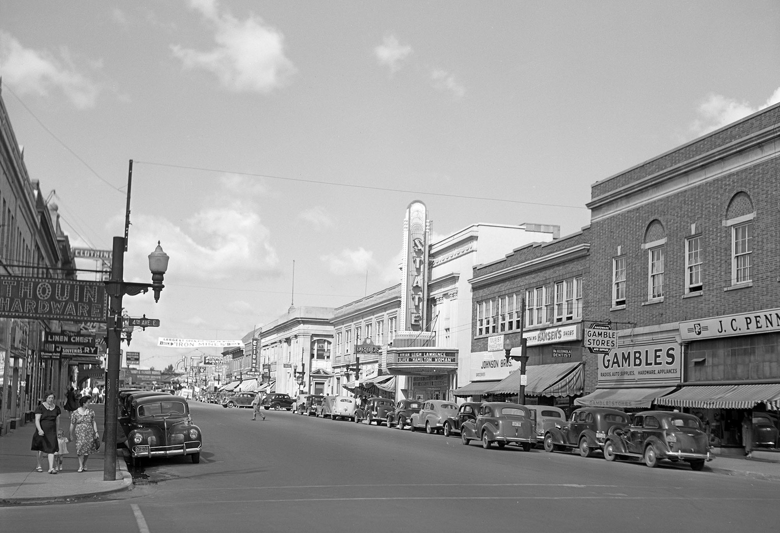 1941 Main Street, Hibbing, Minnesota Vintage Old Photo 13" x 19" Reprint