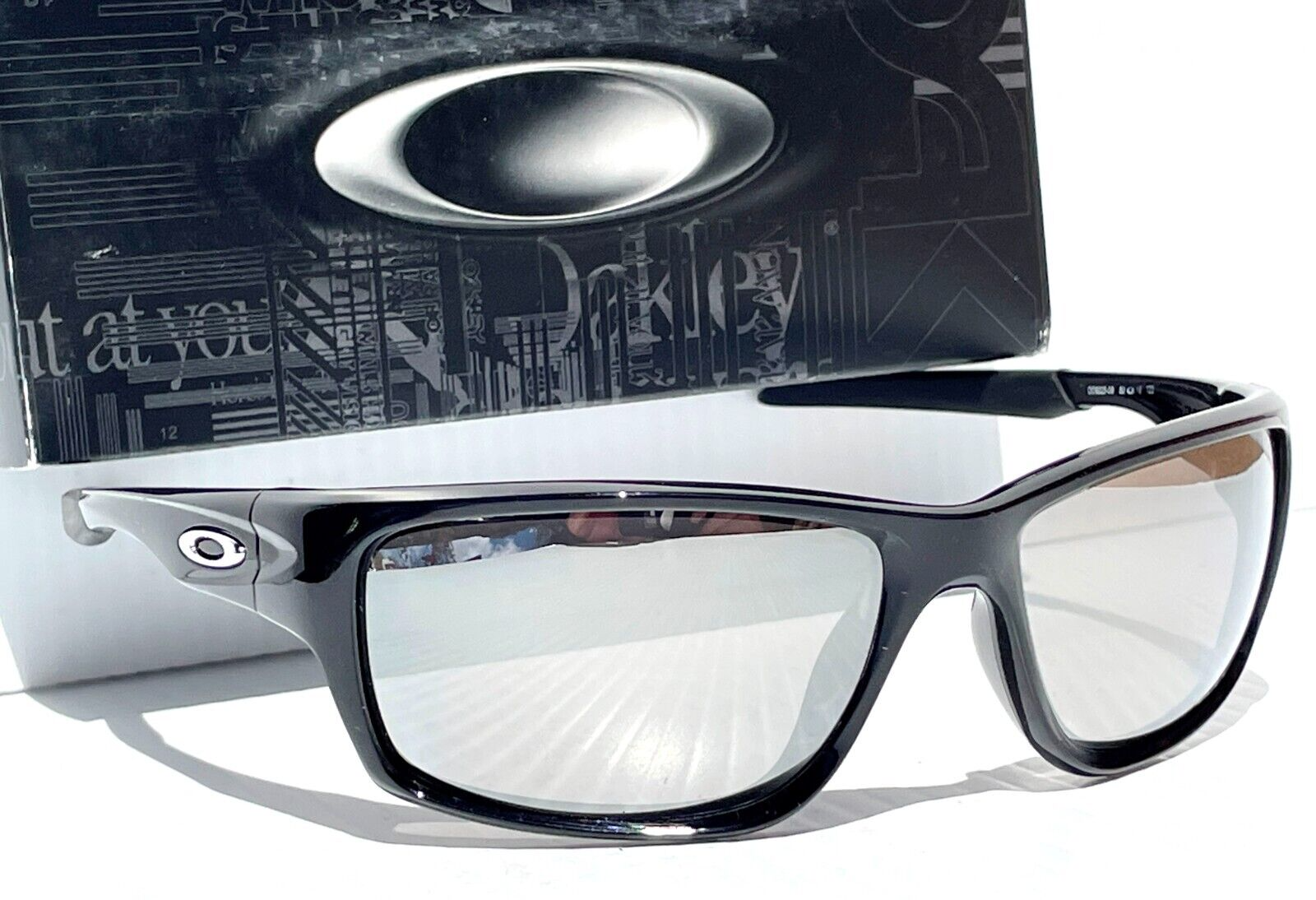 オークリーメガネchrome iridium polarized canteen NEW Oakley CANTEEN Polished Black POLARIZED Chrome Iridium