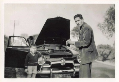 ANCIENNE PHOTO 1953 AU PORTUGAL ROUTE DE COIMBRA BRICOLAGE VOITURE ANCIENNE
