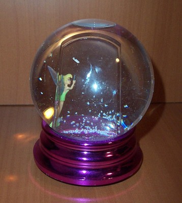 Disney Store Tinkerbell Lookig In The Mirror Snow Globe/Snowdome