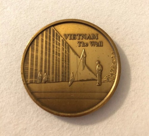 American Legion Brass Medal Vietnam Veterans ‘The Wall’ UNC 39mm Coin