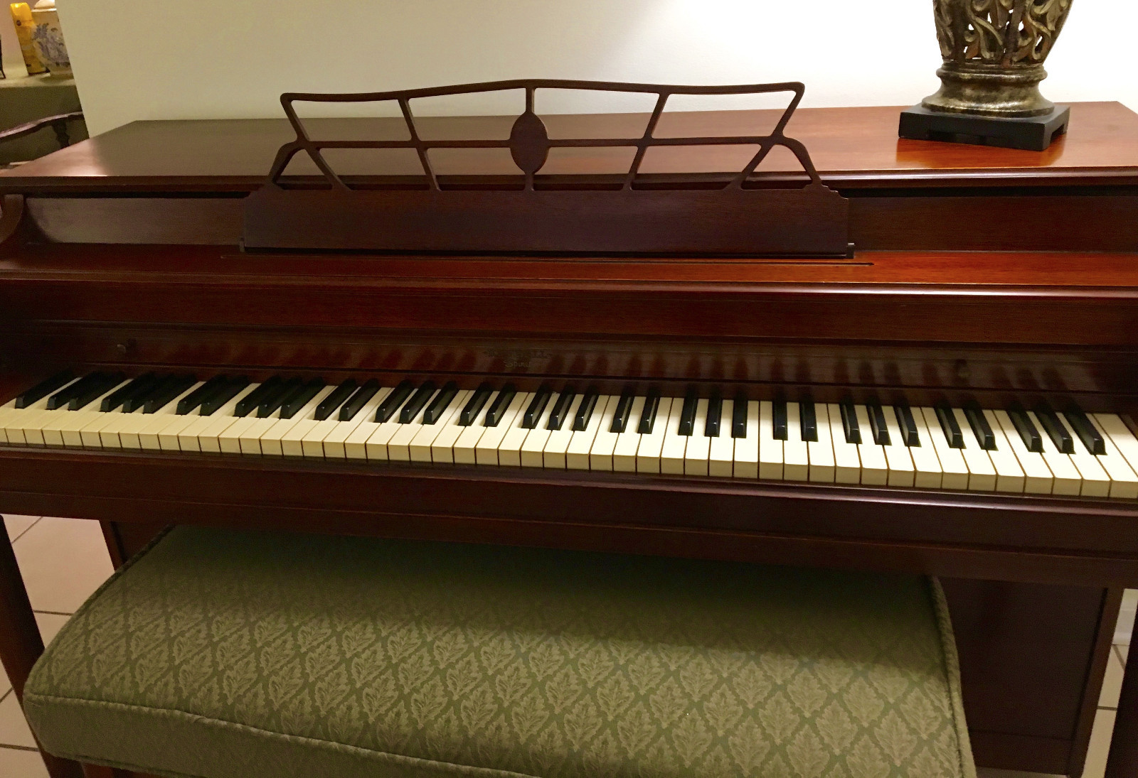 LOVELY KIMBALL SPINET PIANO, BORN IN 1950, EXCELLENT CONDITION