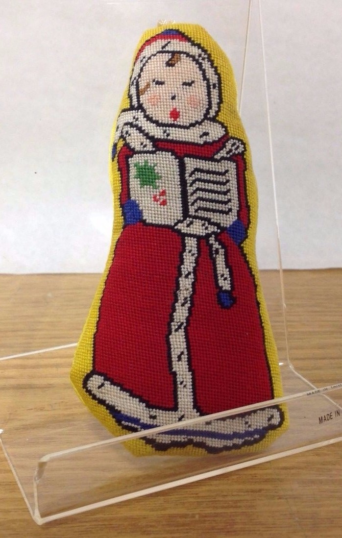 4 inch Christmas Carolers in Petit Point-  Set of 2