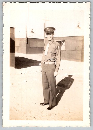 Vtg B&W Snapshot Smiling Man In US Army Military Uniform & Service Cap 1948