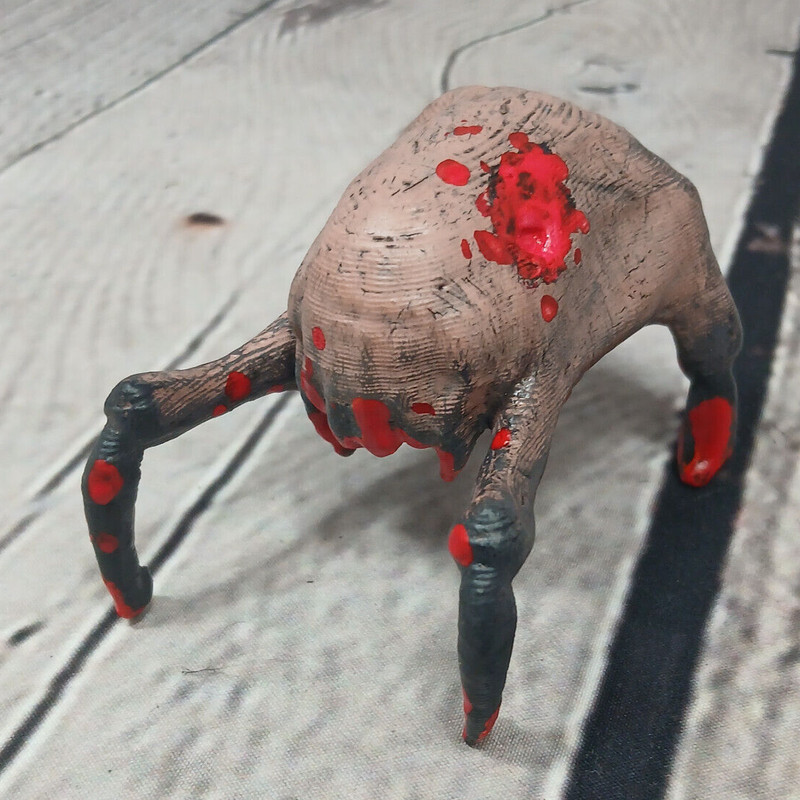 Half-Life Headcrab Scale Model Figure 3"x2"x2" Plastic Hand Painted Custom