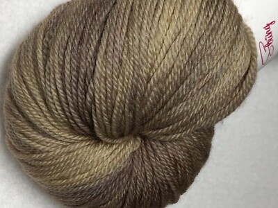 ''Biscotti'' by Stunning String Studio 100% Superwash Merino 475 yards 