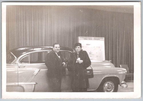 Vtg B&W Snapshot Couple By Classic Car In Exhibition 1950s