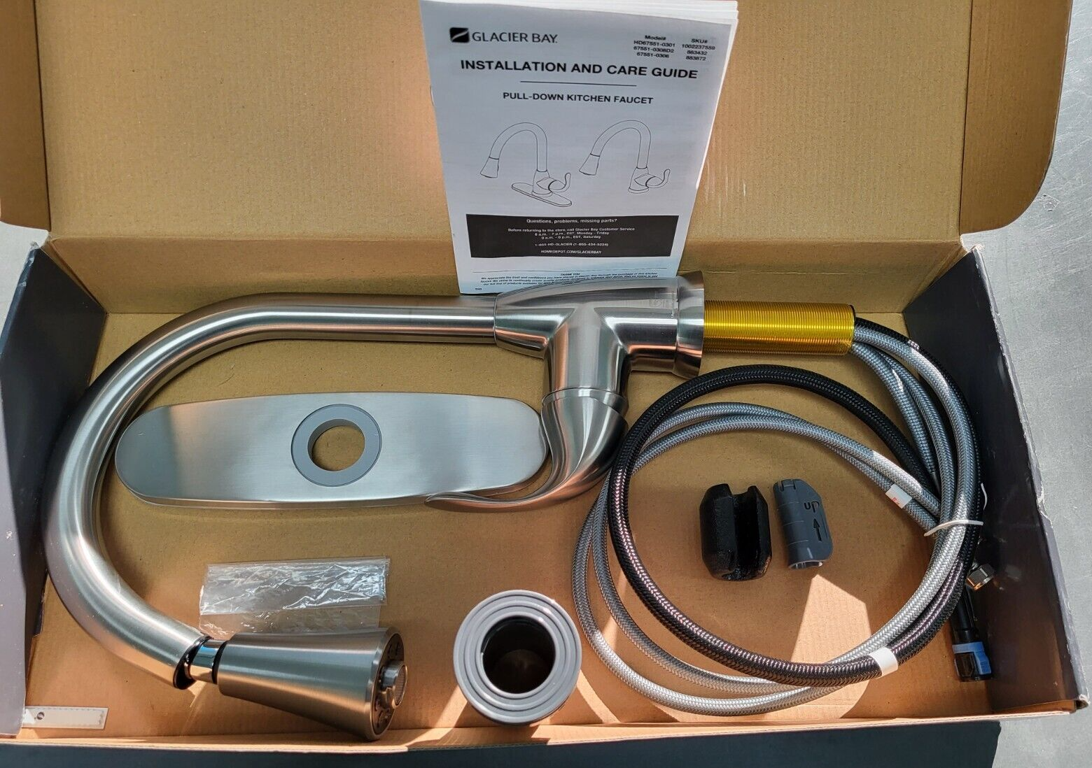 Glacier Bay Market Single-Handle Pull-Down Sprayer Kitchen Faucet in Stainless