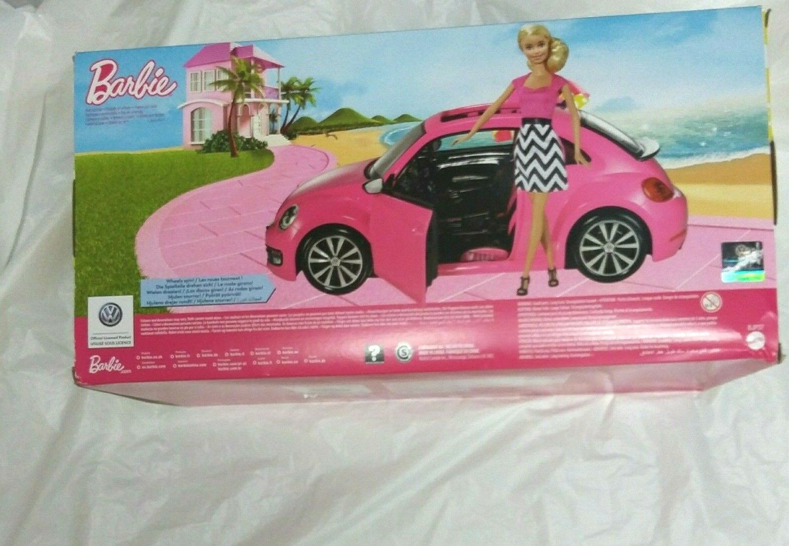 BARBIE Volkswagen Beetle and Doll Playset - BRAND NEW!!!