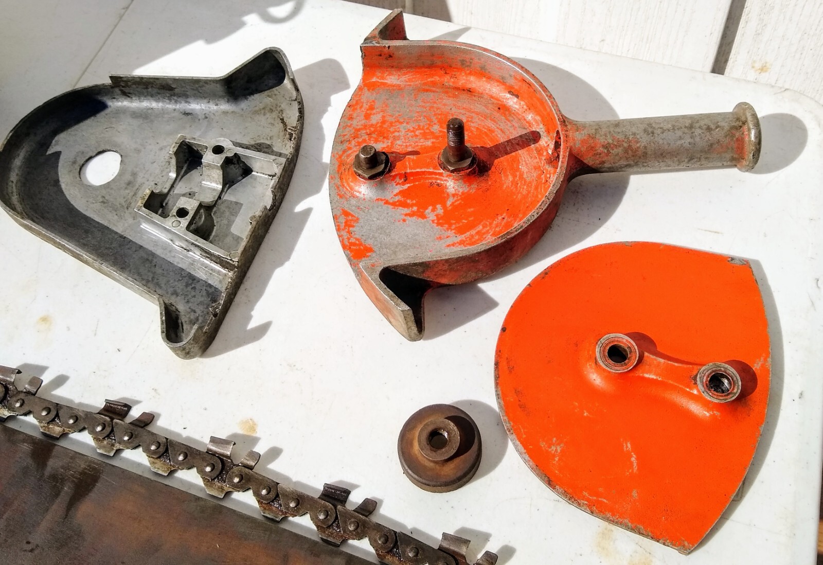 VINTAGE DISSTON MERCURY 2 MAN CHAINSAW MODEL DO-100 SAW LOOKS CLEAN FOR AGE