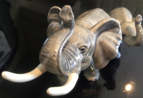 Goebel West Germany Tusk Elephant And Baby - (Read description Important Note)