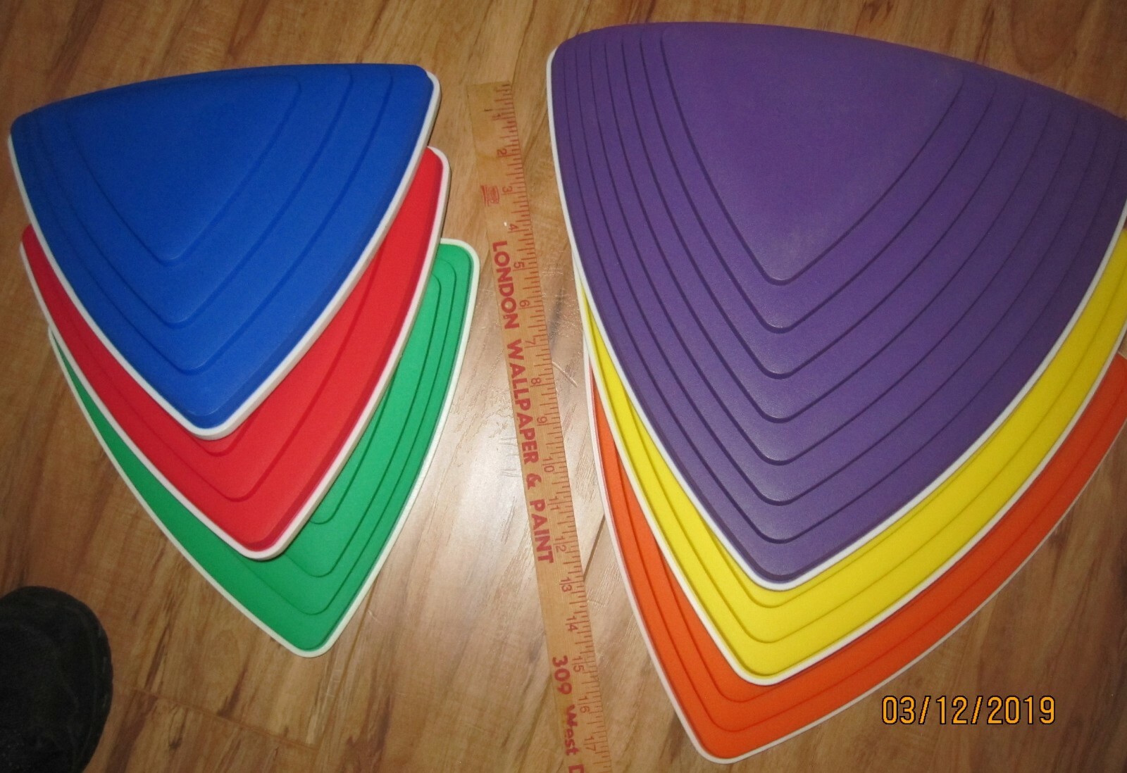 JumpOff Jo Rock Steady 6 Stepping Stones 3 Lg & 3 Smaller Stones Ages 3+ Toys