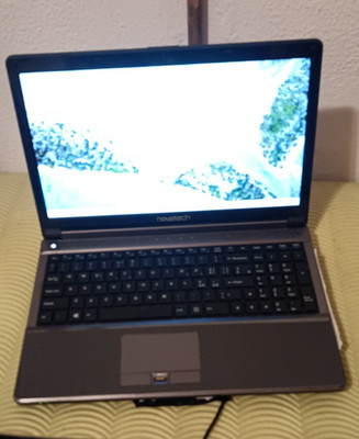 novatech W355 I5-4210M  16GB 15,6" 1920X1080 256GB NVME NVIDIA gtx860 2GB