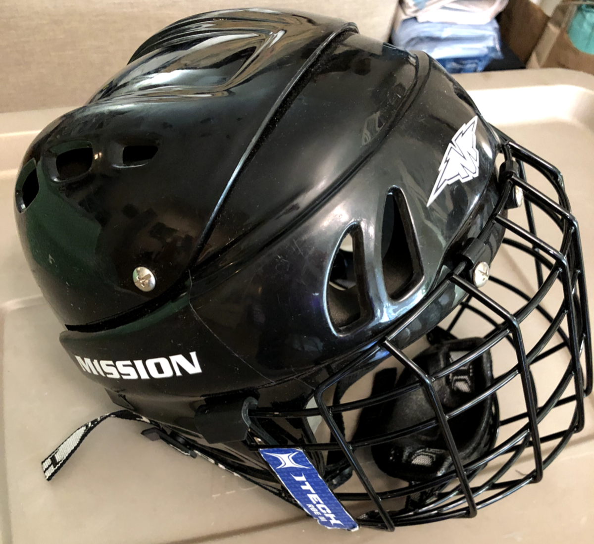 Mission M-15 Ice Hockey Helmet Black Medium Cage  RBE 3 ASTM F1045-99