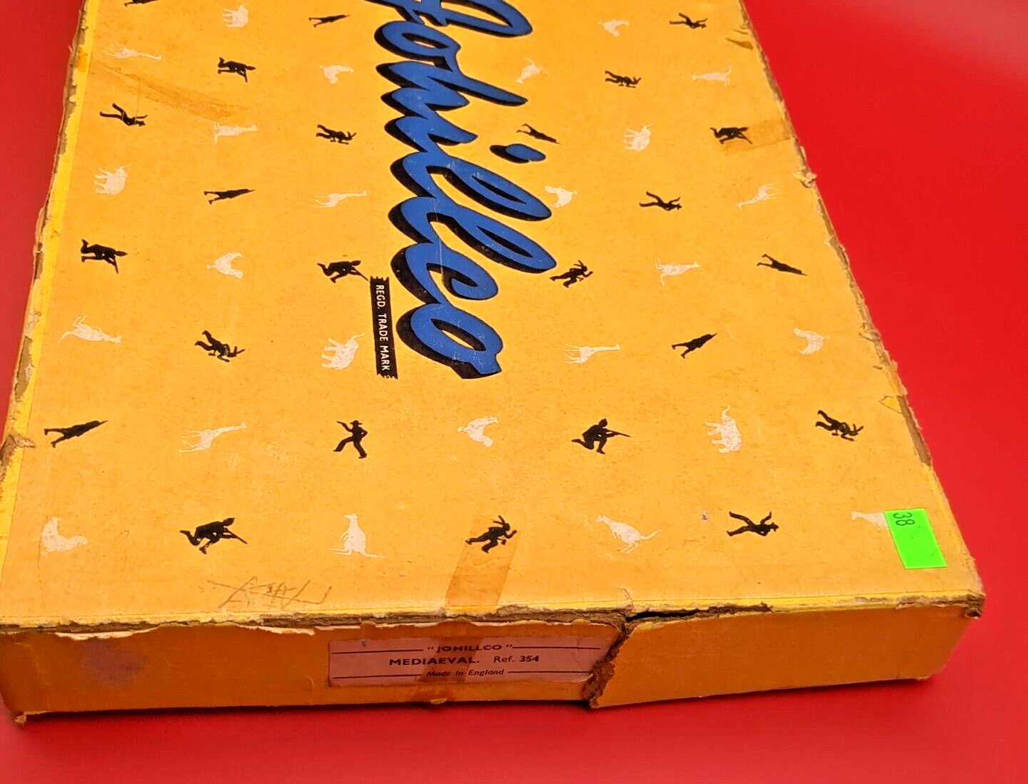 Vintage Lead Johillco (John Hill & Co) Medieval Knights Set  354 Boxed, 30 PCS