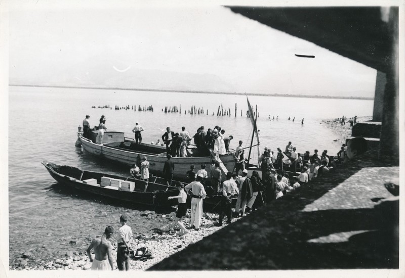 Scutari C. 1940 - Bateaux Population Au Lac  Albanie - Div 9795 