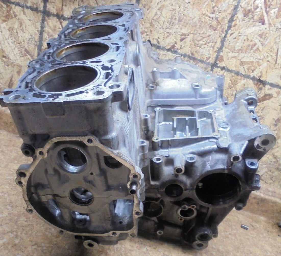 04 Suzuki GSX-R600 GSXR6 GSXR600 Engine Cases Casing Crank Block