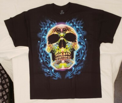 Brand New Liquid Blue ''Sugar Skull'' Graphic T-shirt Size XL