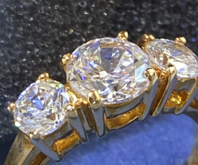 New Avon Gold 3 Stone round Cubic Zirconium Diamonds,  Ring SZ 8 solitaire